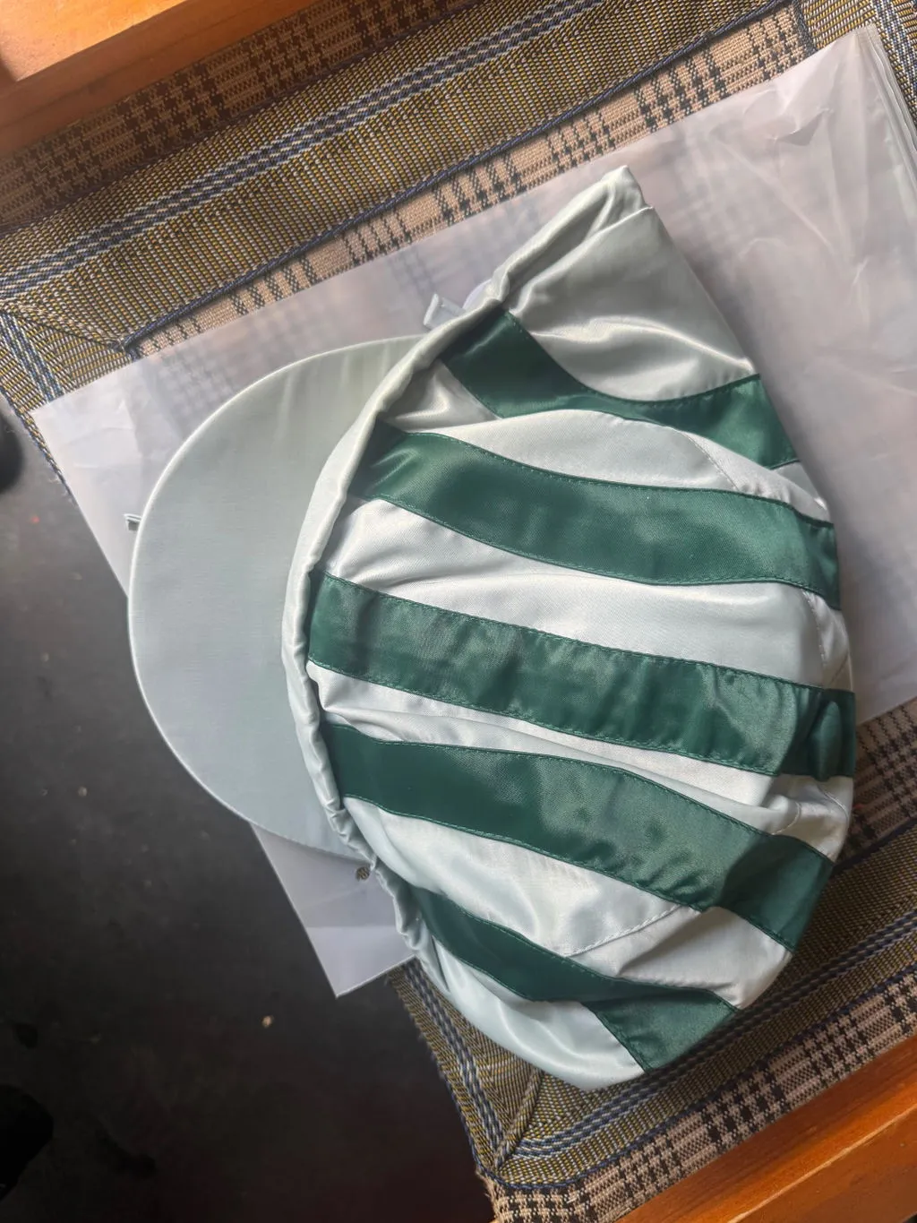 Racesafe Custom Hat Cover hjelmovertræk Satin design selv