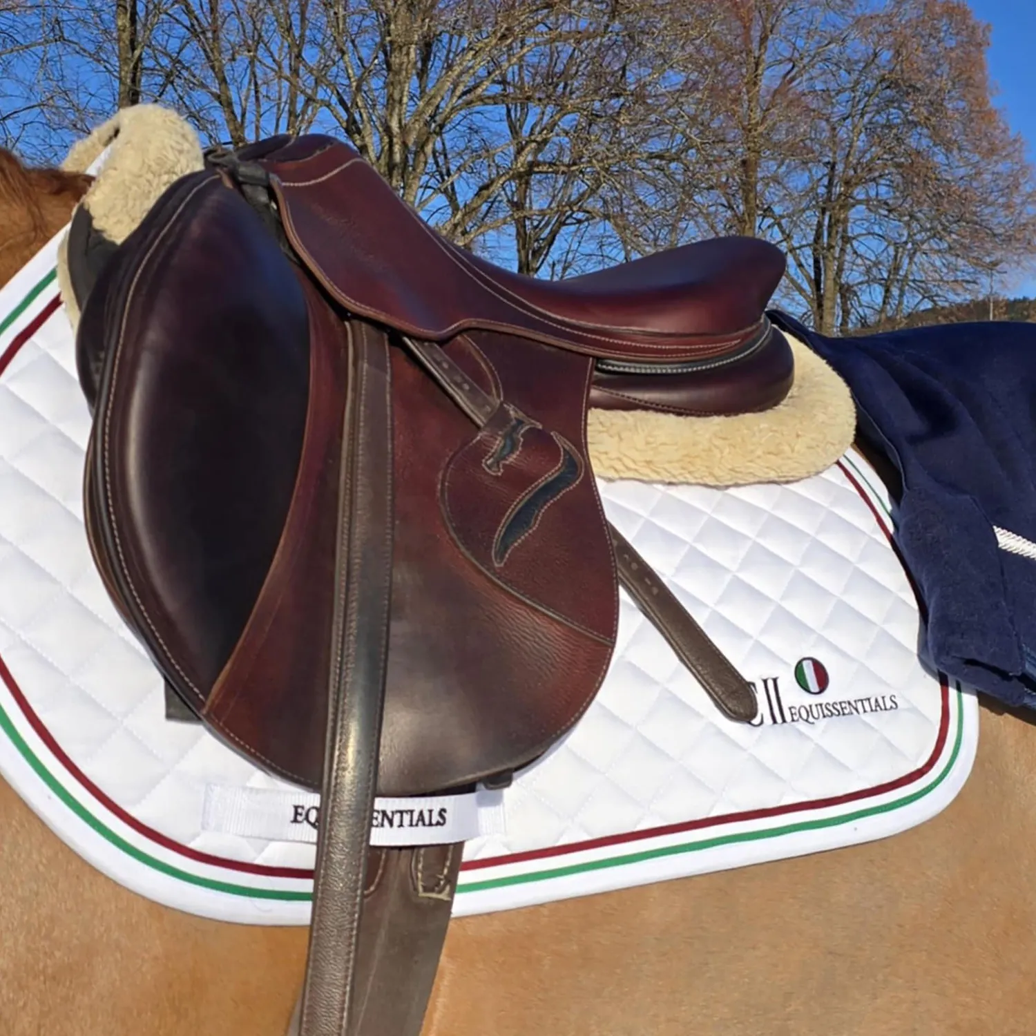 C2E Sorrento Jumping sadelunderlag hvid diamantquiltet