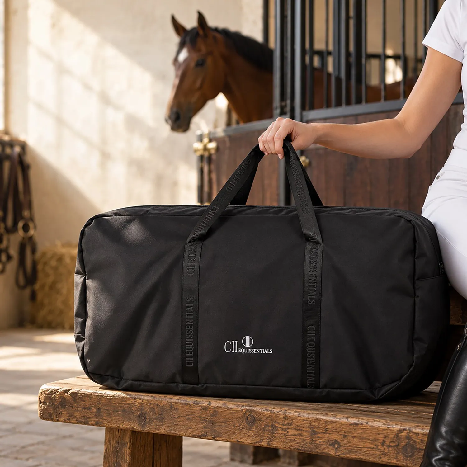 C2E Sacramento Gear Bag ridetaske Jet Black vandafvisende