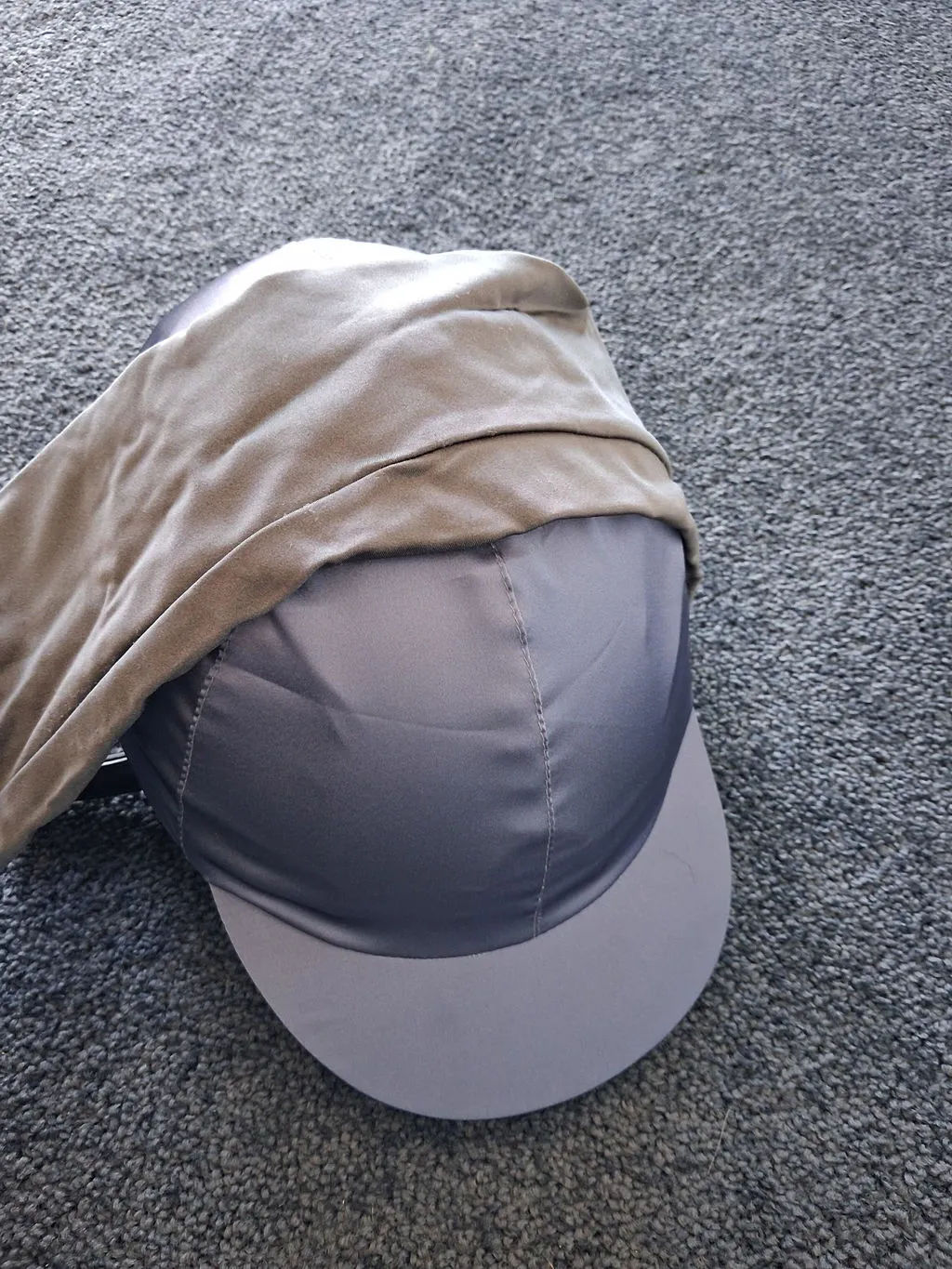 Racesafe Custom Hat Cover hjelmovertræk Satin design selv
