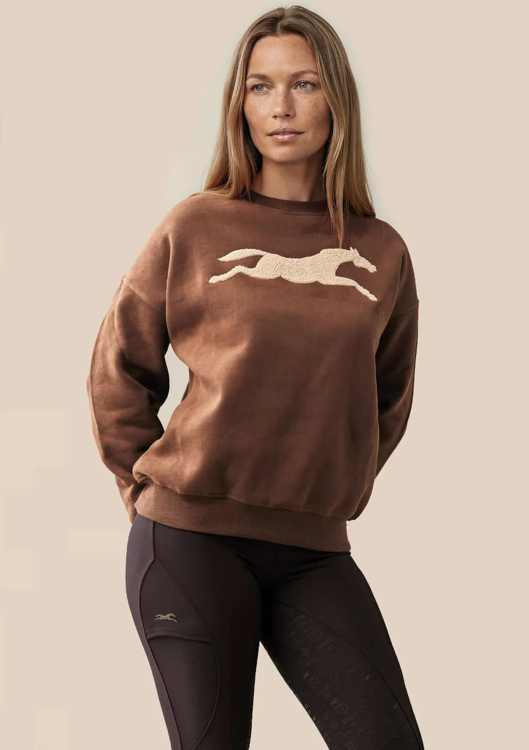 LOPE Horse Crew sweatshirt brun oversized chenillehest