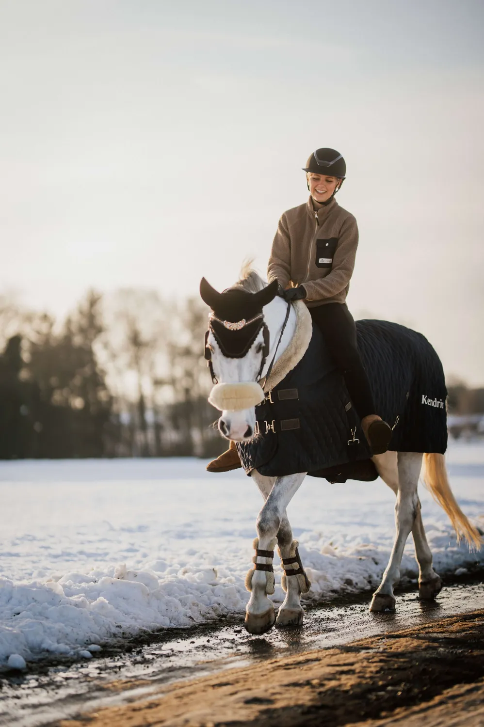 Lope Stable Fleece fleecetrøje khaki gold vind