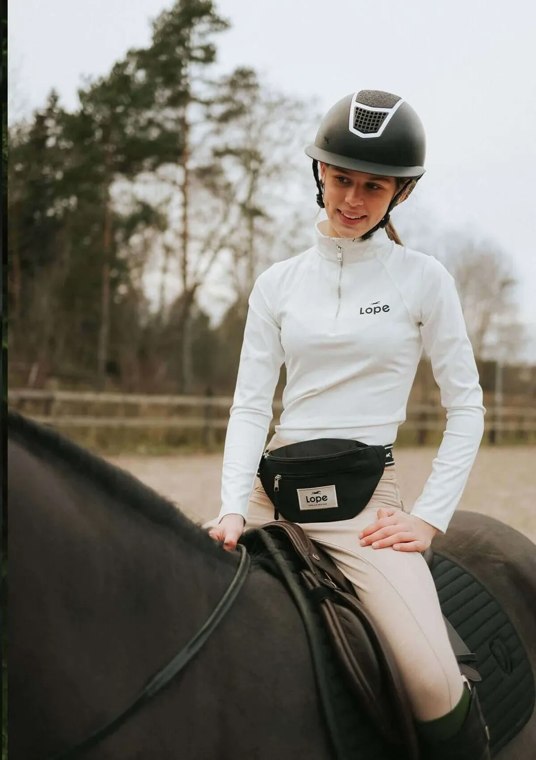 LOPE Fancy hoftetaske sort vandafvisende SL