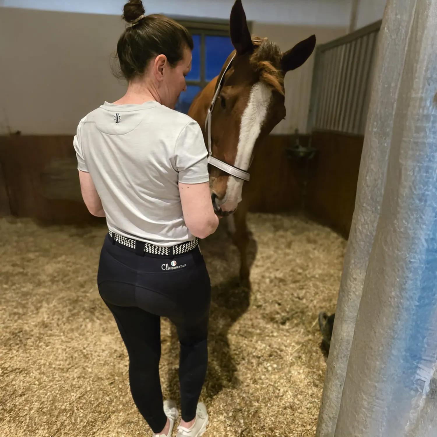 C2E Fresno ridebukser navy knægrip dame