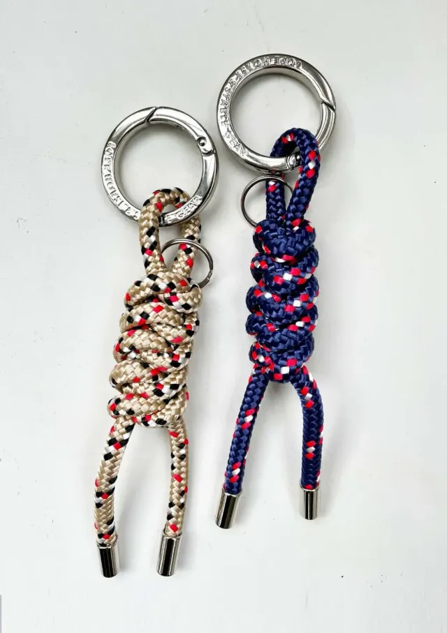 LOPE Stable Bag Charm Twist 2 taskevedhæng emerald green nylon