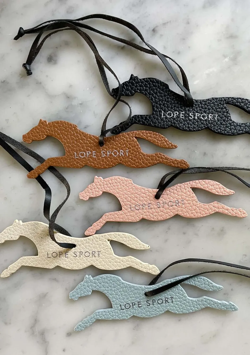 LOPE Signature Horse bag charm sort PU-læder
