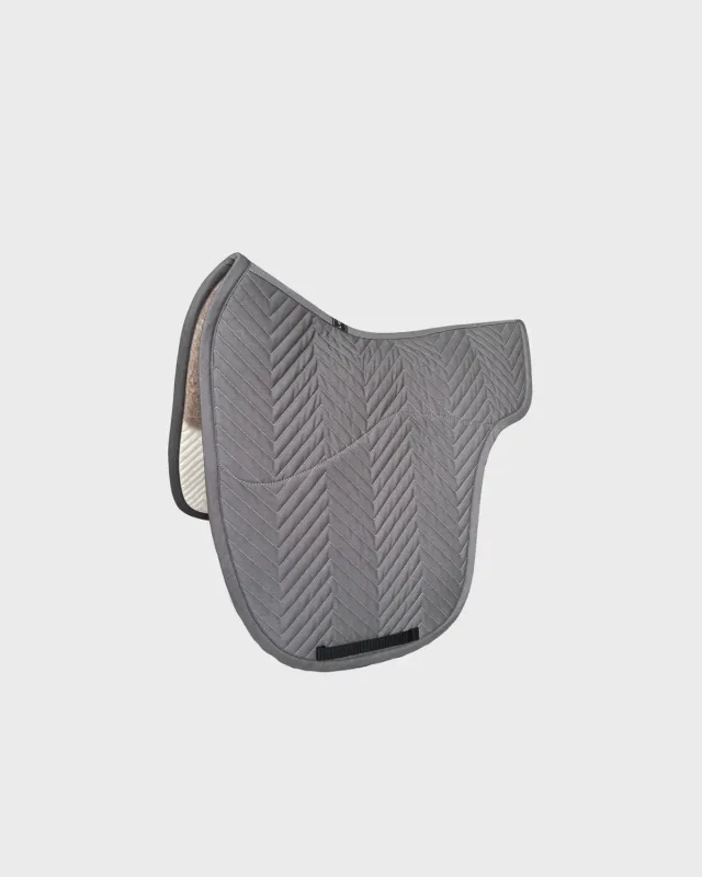 L'Evoine Island sadelunderlag alpaka fleece noir