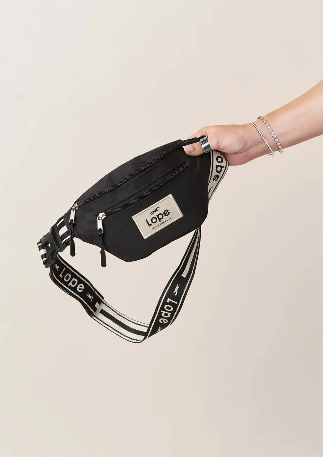 LOPE Fancy hoftetaske sort vandafvisende SL