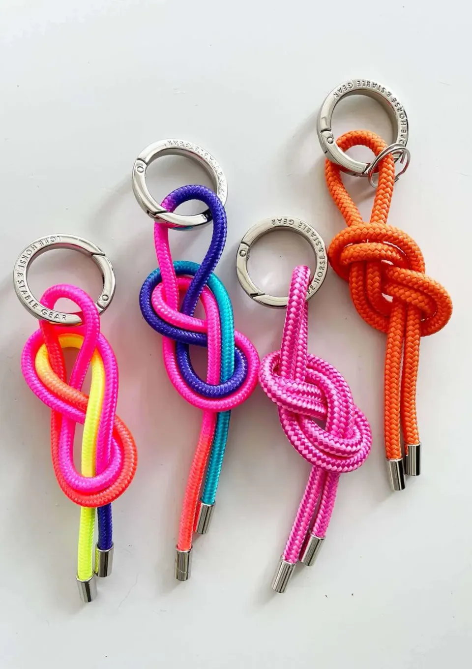 LOPE Taskevedhæng charm neon rainbow pink nylon