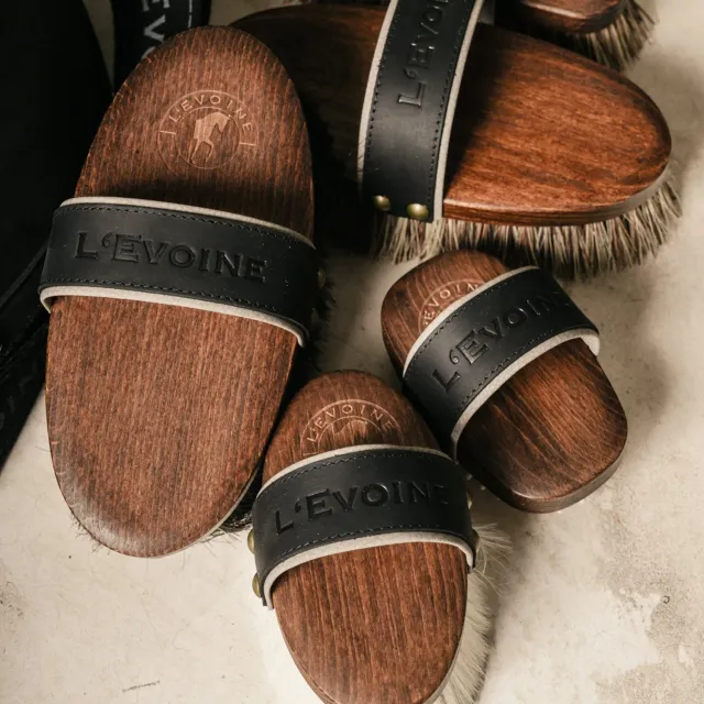 L'Evoine Essential striglesæt cognac 5 dele naturhår